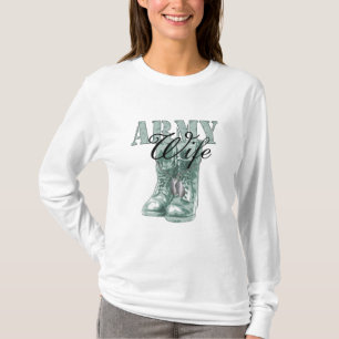 Army Wife Combat Boots N Dog Tags (Digital Camo) T-Shirt