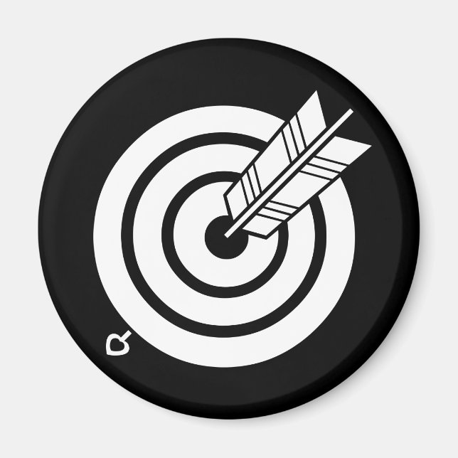 Arrow hit a round target Magnets (Front)