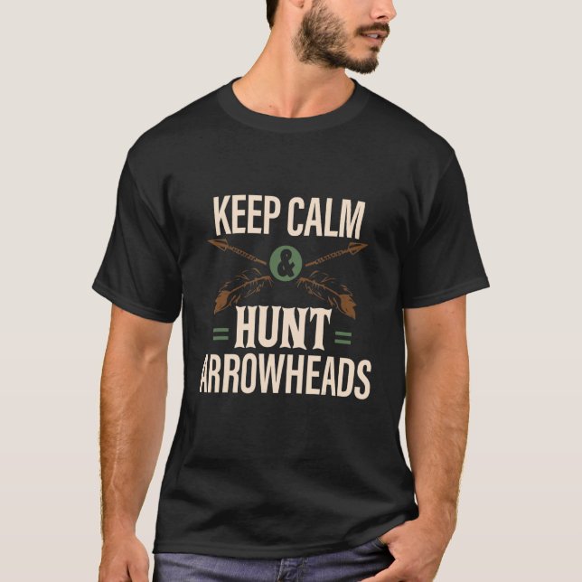 Arrowhead Hunting Hunter Artefact Collector Appare T-Shirt (Front)