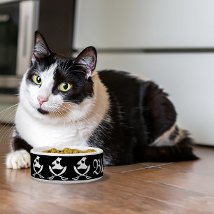 Arrrr it's the fishy roger! customisable bowl