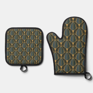 Art Deco pattern with gold geometric shapes Oven M Mitt & Pot Holder Set