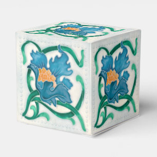 Art Nouveau Floral Majolica Faux Relief Favour Box