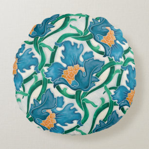 Art Nouveau Floral Majolica Pattern Round Cushion