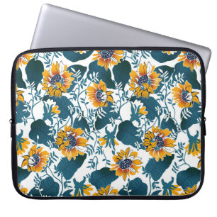 Art Nouveau, floral pattern. Laptop Sleeve
