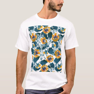 Art Nouveau, floral pattern. T-Shirt