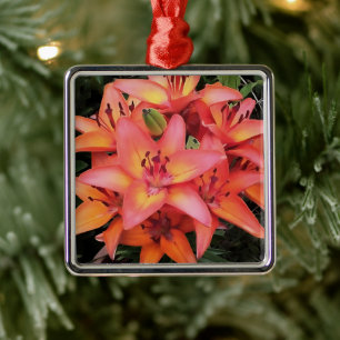 Artisitc Coral Coloured Garden Lilies Metal Tree Decoration
