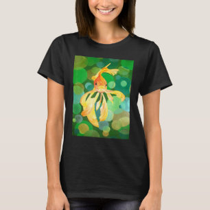 Artistic Fancy Goldfish With Green Background Vect T-Shirt