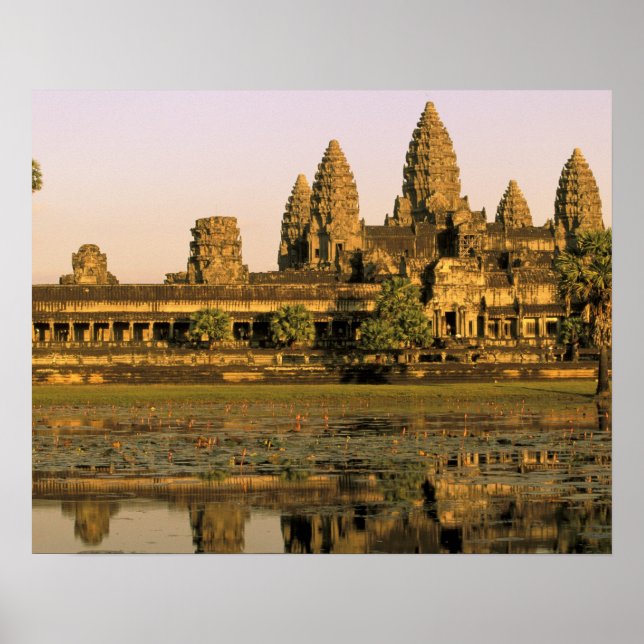 Asia, Cambodia, Siem Reap. Angkor Wat. Poster (Front)
