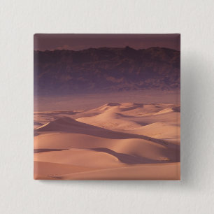 Asia, Mongolia, Gobi Desert, Gobi Gurvansaikhan 15 Cm Square Badge