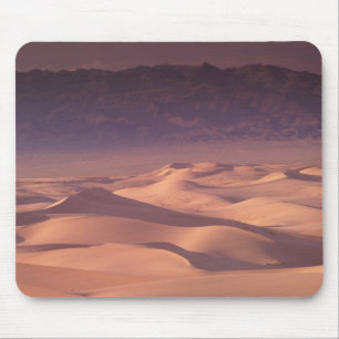 Asia, Mongolia, Gobi Desert, Gobi Gurvansaikhan Mouse Pad