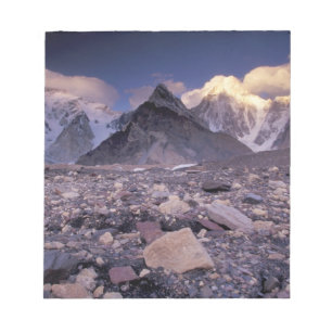 Asia, Pakistan, Karakoram Range, Broad and Notepad