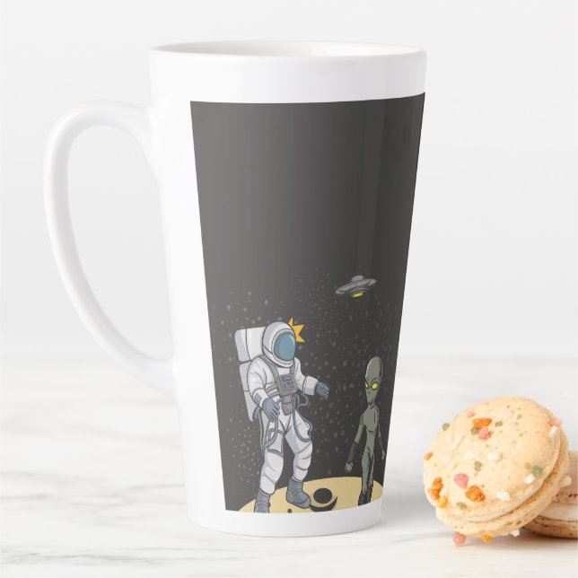 Astronaut and alien     latte mug (In Situ)