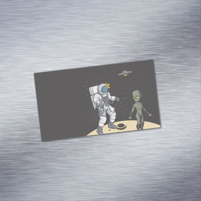 Astronaut and alien    magnetic business card (In Situ)