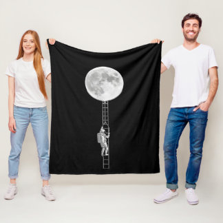 Astronaut Climbing the Moon – Surreal Space Art ta Fleece Blanket
