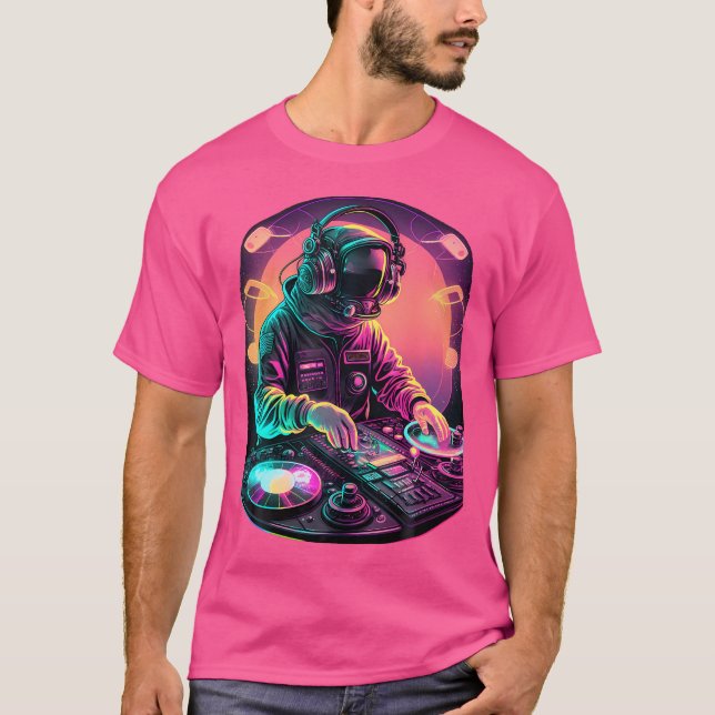 Astronaut Dj Djing In Space Edm Cool Graphic T-Shirt (Front)