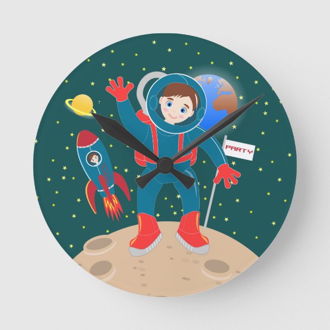 Astronaut kid birthday party round clock (Front)
