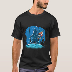 Astronaut Moon Landing Independence Day 4th July U T-Shirt