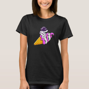 Astronaut On Ice Cream Cone Summer Vacation Ice Cr T-Shirt