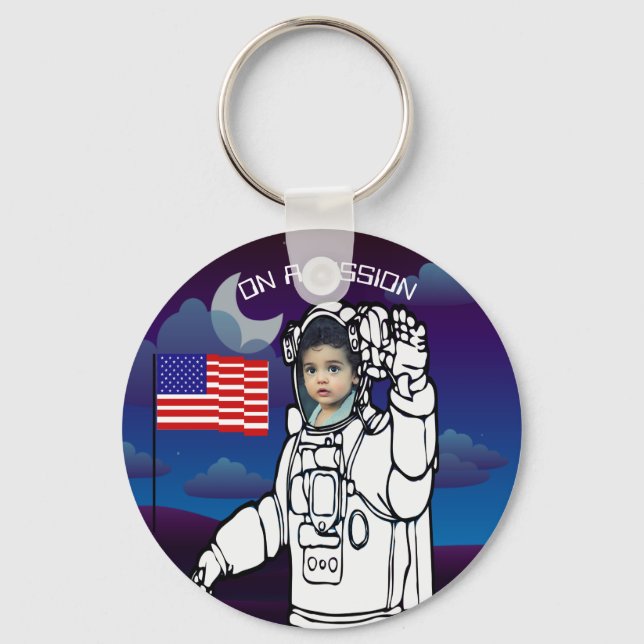 Astronaut On Moon Outer Space Boy Birthday Key Ring (Front)