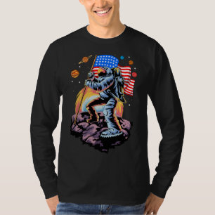 astronaut on moon usa flag T-Shirt