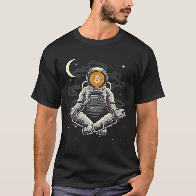 Astronaut Yoga Bitcoin BTC Coin To The Moon Crypto T-Shirt (Front)