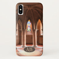 Atmospheric Sandstone Pillars & Stained Glass.