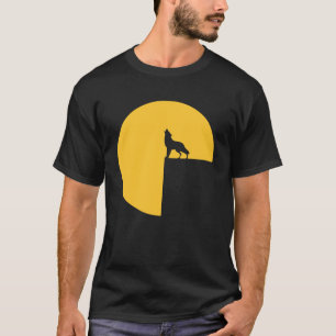 Atmospheric Wolf Howling at the Full Moon T-Shirt