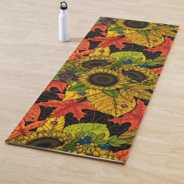 Autumn bouquet on black yoga mat (In Situ)