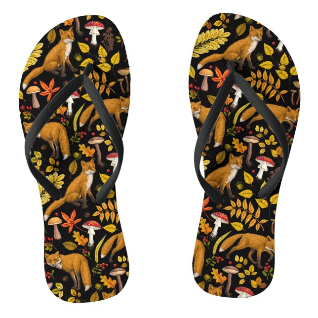 Autumn foxes on black jandals (Footbed)