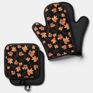 Autumn Golden Maple Leaves & Berries Black Oven Mitt & Pot Holder Set