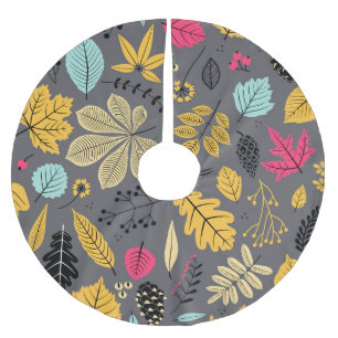 Autumn Leaves: Seamless Dark Pattern Brushed Polyester Tree Skirt