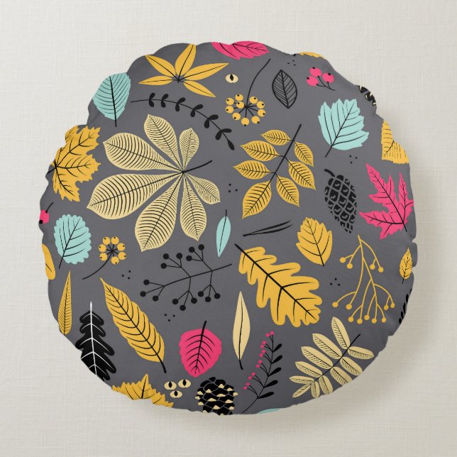 Autumn Leaves: Seamless Dark Pattern Round Cushion (Front)