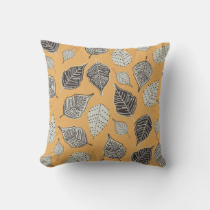 Autumn leaves, seamless vintage pattern. cushion