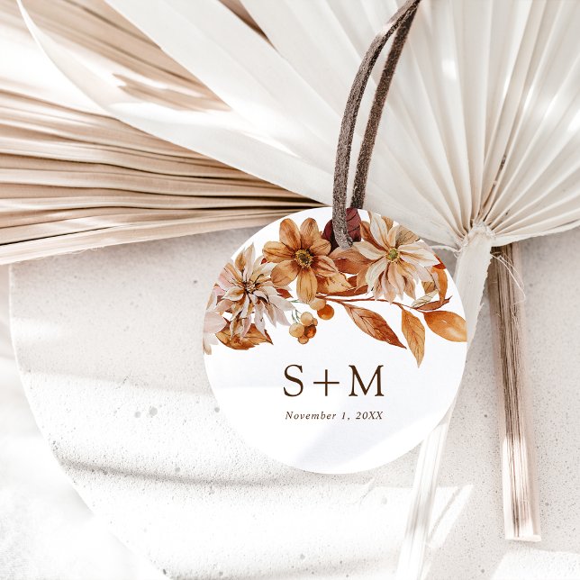 Autumn Leaves Wedding Favour Tags (Autumn Leaves Wedding Round Favor Tags by Painted Paperie
)