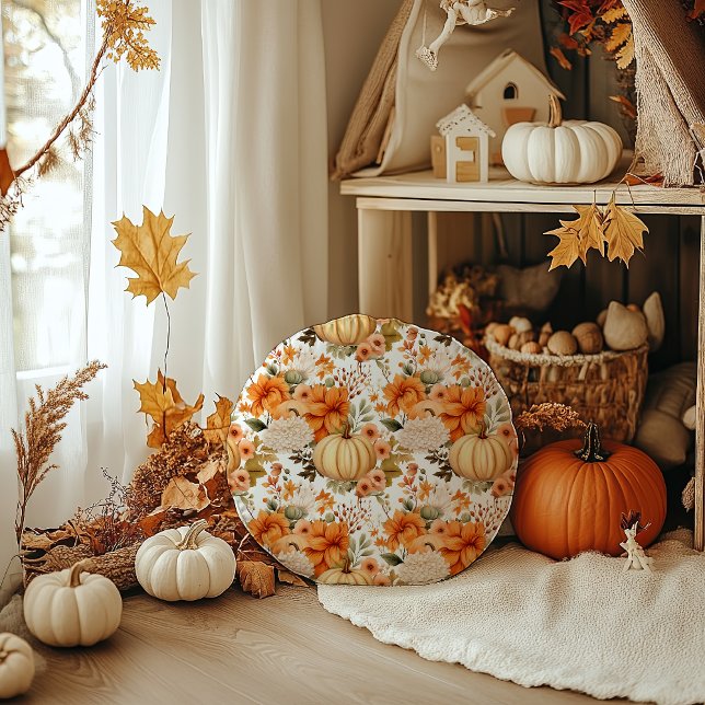 Autumn Pumpkin Bouquet Design Round Cushion (Creator Uploaded)