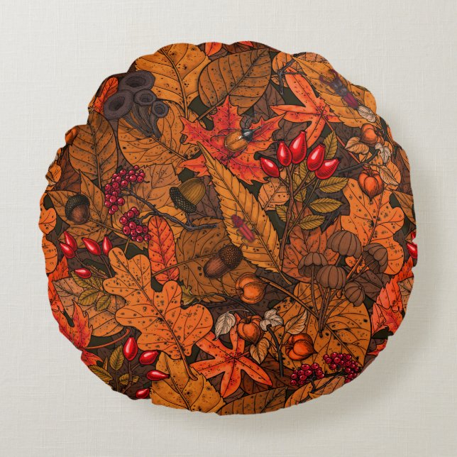 Autumn treasures round cushion (Front)