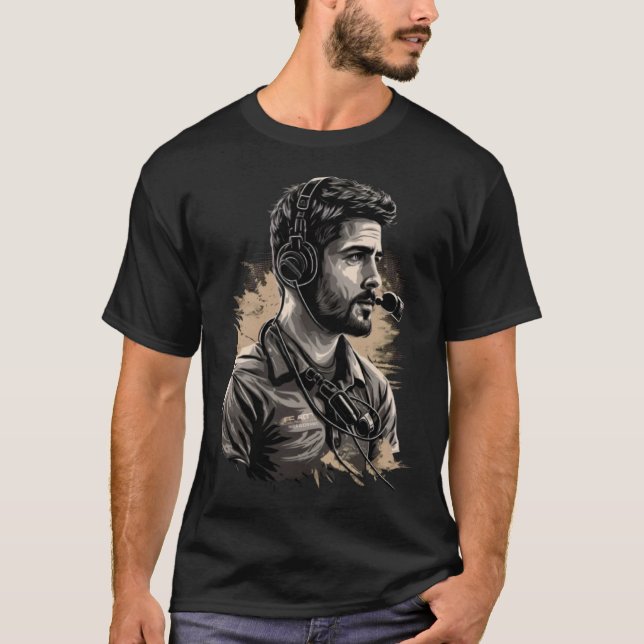 AV Technician Audio Visual Tech Headphone Sound En T-Shirt (Front)