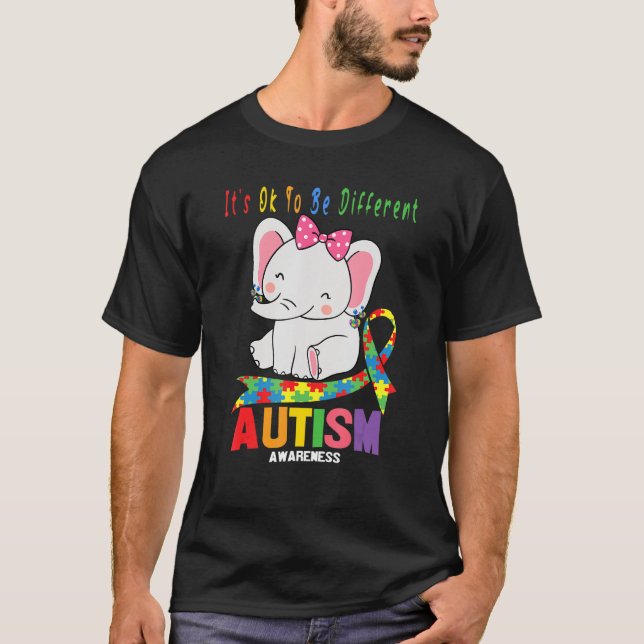 Awareness Elephant Mum Wearing Earrings Autism Hea T-Shirt (Front)
