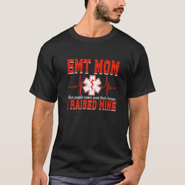 Awesome EMT Mom Emergency Medical EMS Paramedics E T-Shirt (Front)