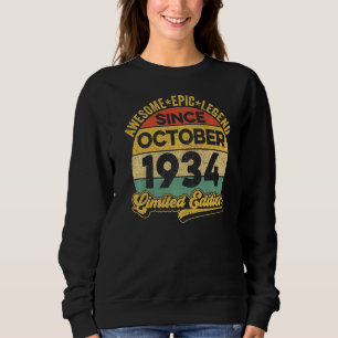 Awesome Legend Since October 1934 88 Years Old 88t Sweatshirt