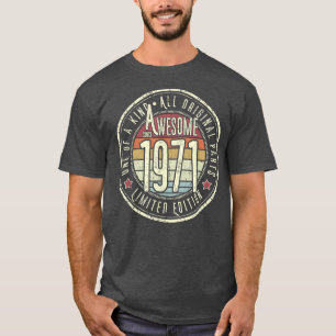 Awesome Since 1971 51st Birthday Born In 1971 Retr T-Shirt