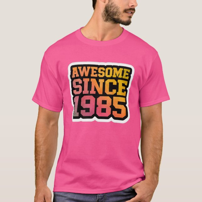 AWESOME SINCE 1985 – Retro Gradient T-Shirt (Front)