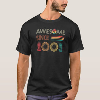 Awesome Since 2005 17th Birthday Vintage 17 Years  T-Shirt