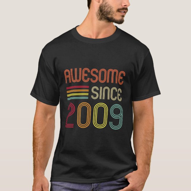 Awesome Since 2009 14Th Birthday Retro T-Shirt (Front)