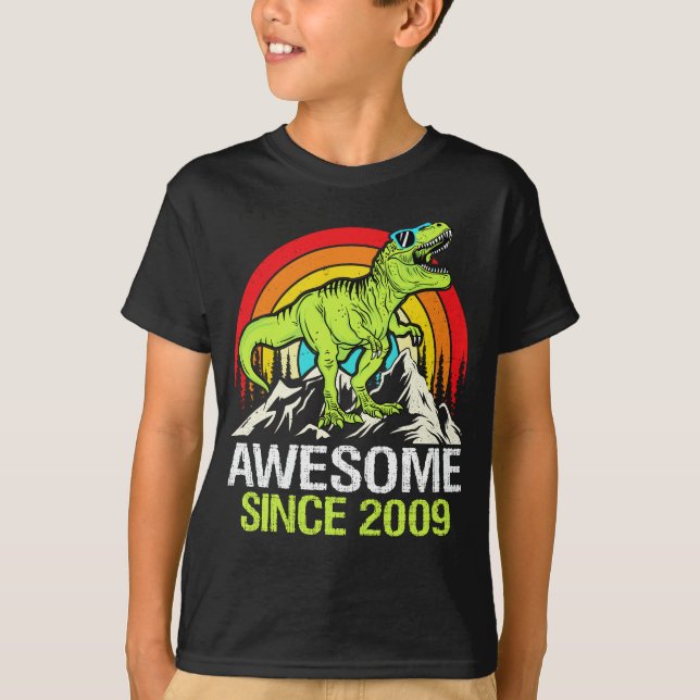 Awesome Since 2009 Dinosaur 14 Year 14th Birthday T-Shirt (Front)