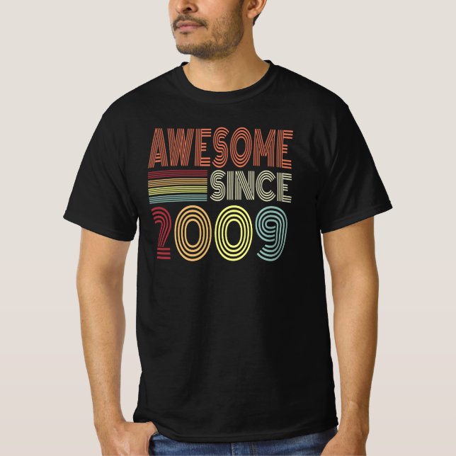Awesome Since 2009 Retro Born In 2009 Birthday T-Shirt (Front)