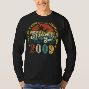 Awesome Since 2009 Vintage 13th Birthday T-Shirt