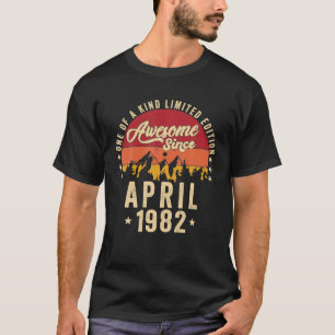 Awesome Since April 1982 Vintage 40th Birthday T-Shirt