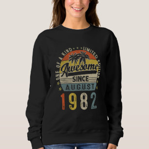 Awesome Since August 1982 Vintage 40th Birthday Me Sweatshirt