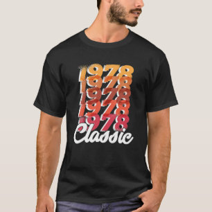 Awesome Since December 1981 40Th Birthday Gift 40 T-Shirt